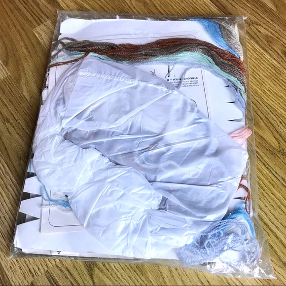 1978 DIMENSIONS Siamese cat large needlepoint stitch kit mother and baby kittens - Picture 3 of 4